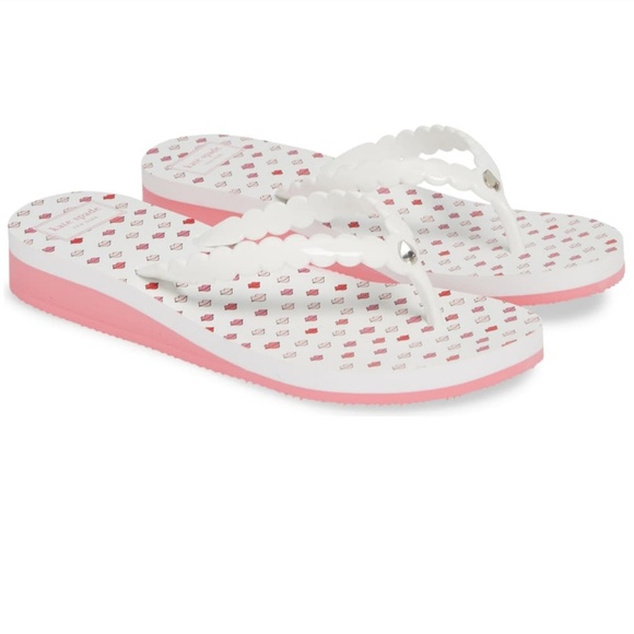 kate spade Malta Wedge Flip Flop White Sandals Red & Pink Lips Print Size 8 NWT - Picture 7 of 8
